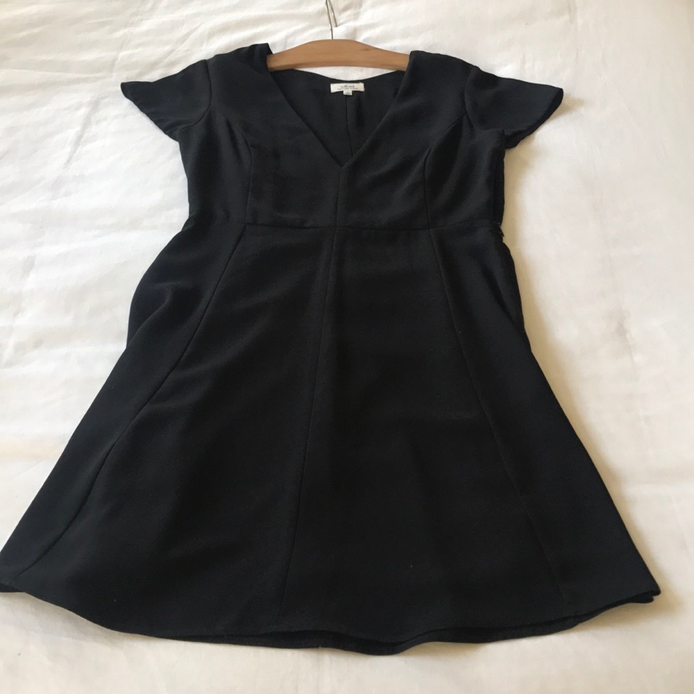 Aritzia Capped Sleeved Dress